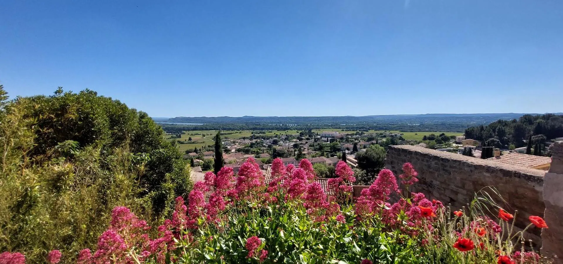 Holiday home Gite De L'Olivier, Classe, Climatise, Jardin Avec Parking Gratuit Devant Le Logement Et A 5 Minutes Du Centre-Ville A Pied L'Isle-sur-la-Sorgue France