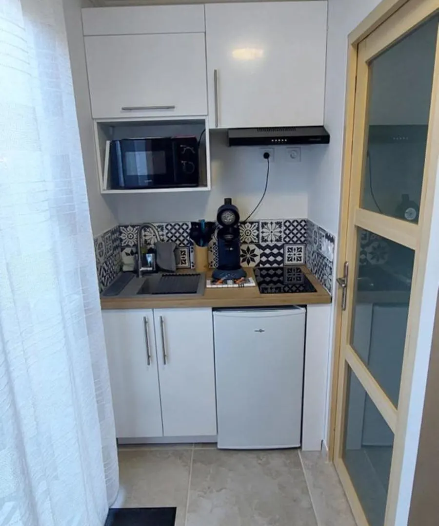Gite De L'Olivier, Classe, Climatise, Jardin Avec Parking Gratuit Devant Le Logement Et A 5 Minutes Du Centre-Ville A Pied L'Isle-sur-la-Sorgue France
